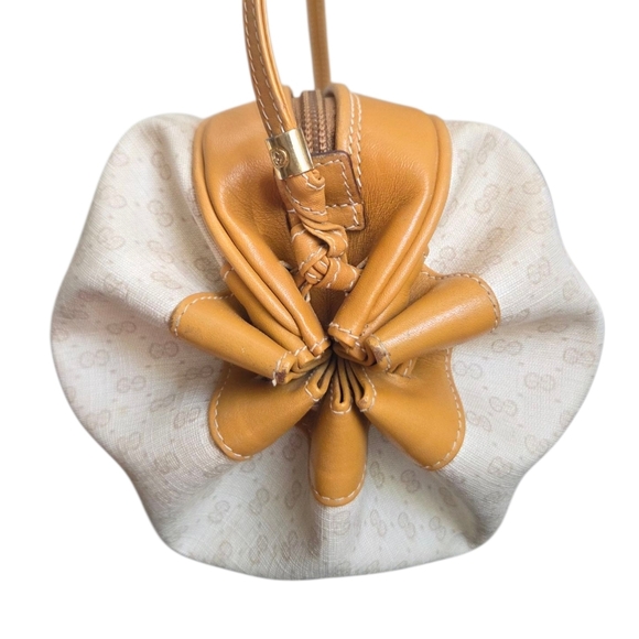 Vintage Gucci Micro GG Barrel Bag Cream Tan Crossbody 1980s Italy 007 115 5770 - Picture 9 of 16